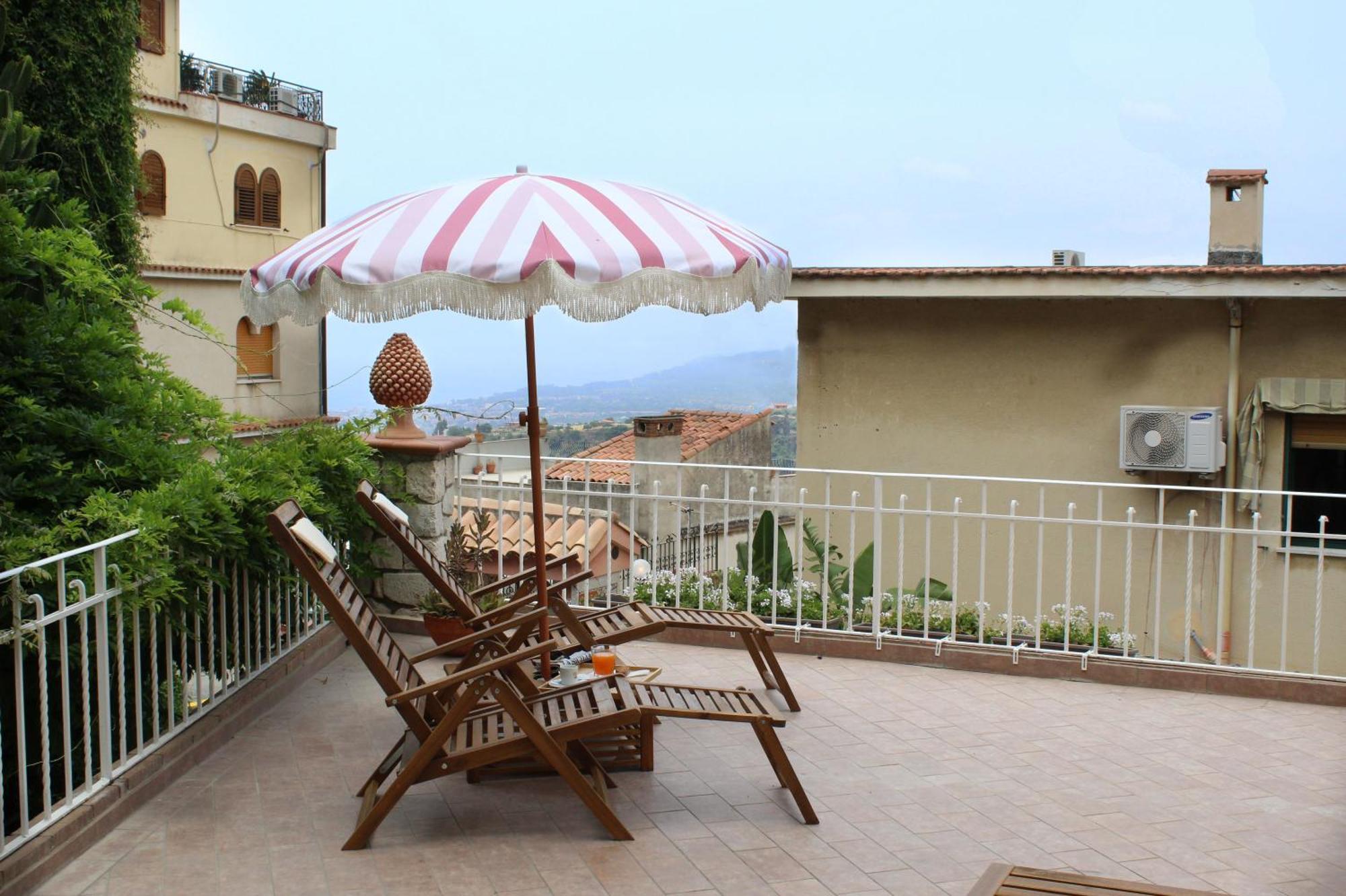 Donna Rosa - Your Home In Taormina Exteriör bild